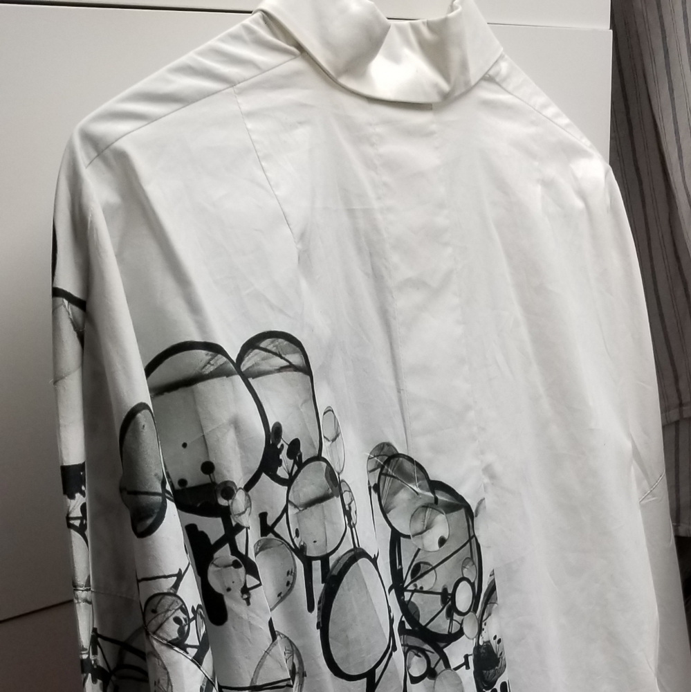 Womans button down - Picture 7 of 8